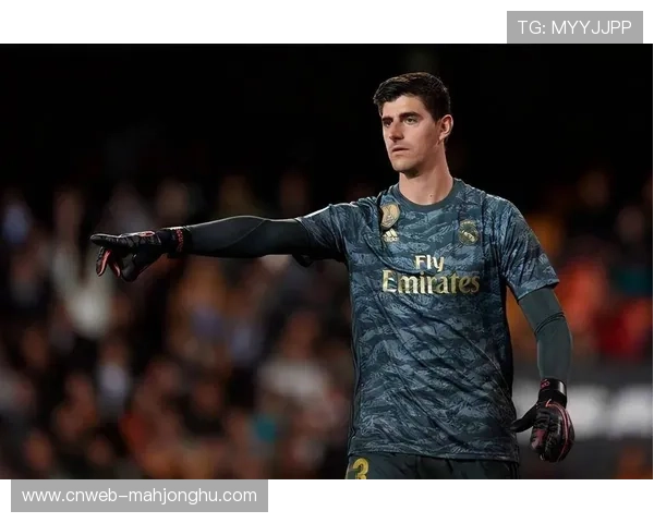 库尔图瓦高接低挡，门神风采依旧