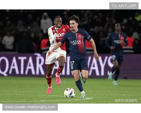 巴黎圣日耳曼客场2-2战平摩纳哥，登贝莱伤退代价沉重